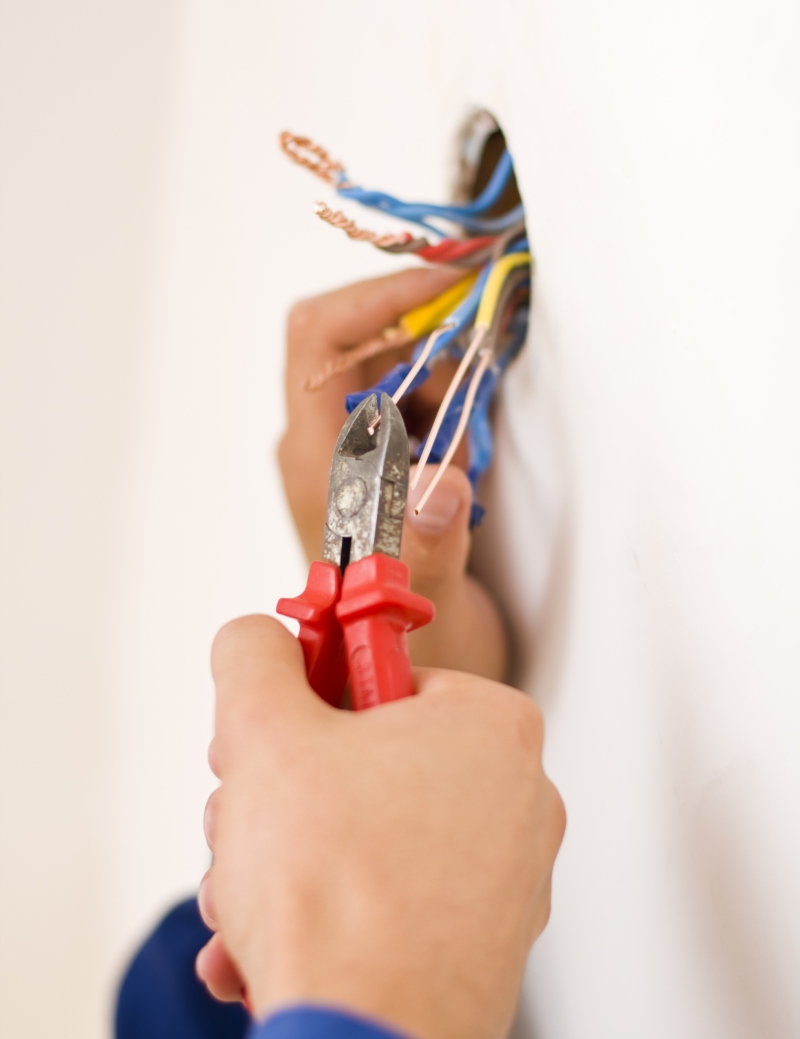 Electricians Clacton-On-Sea, Little Clacton, CO15, CO16